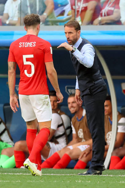 双方中有 双方中有