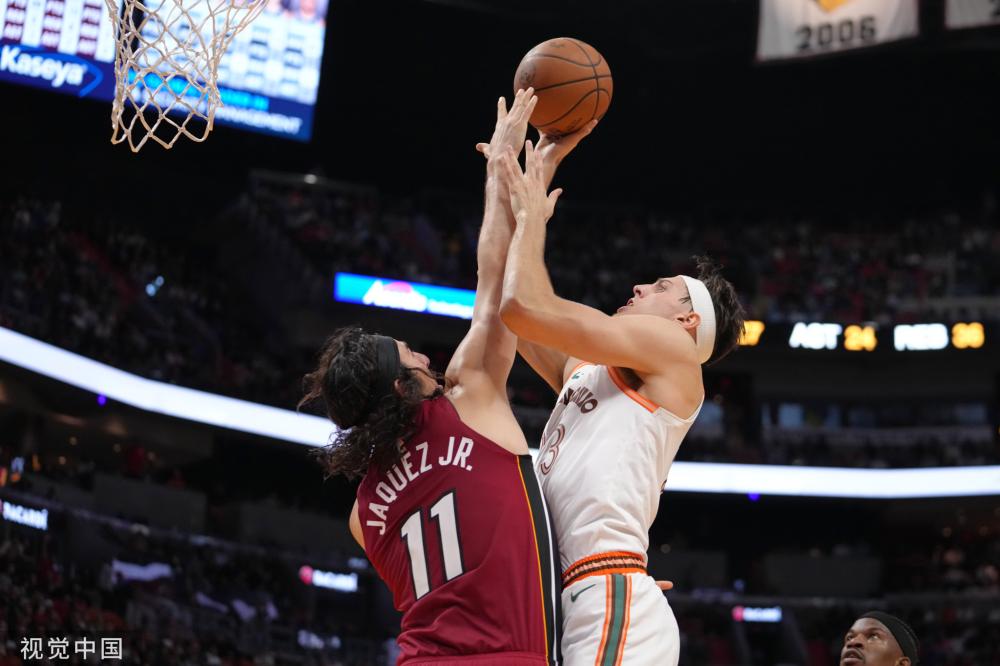 赛季末遭遇 赛季末遭遇